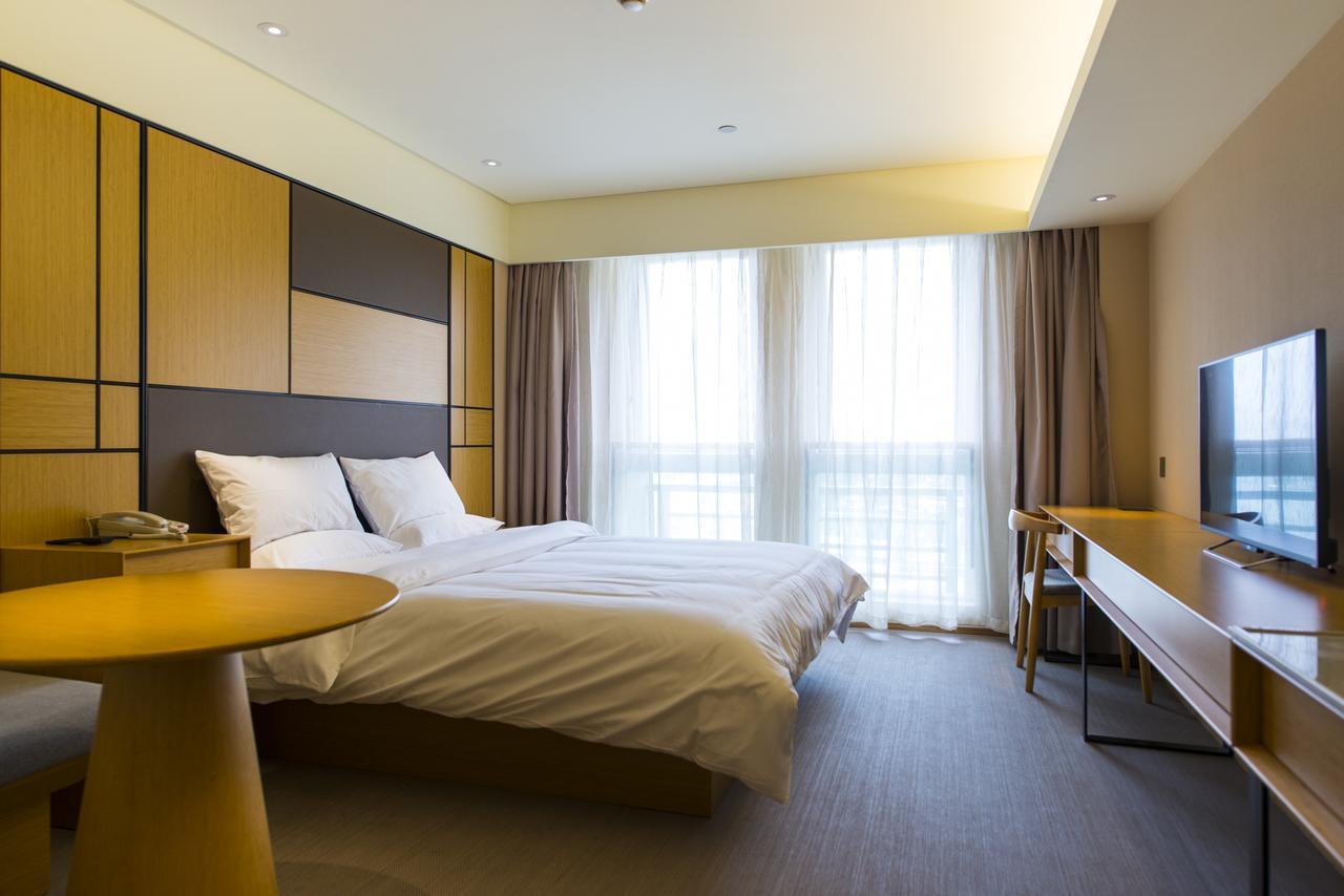 Ji Hotel Shanghai Hongqiao Transport Hub Linkong Zone מראה חיצוני תמונה